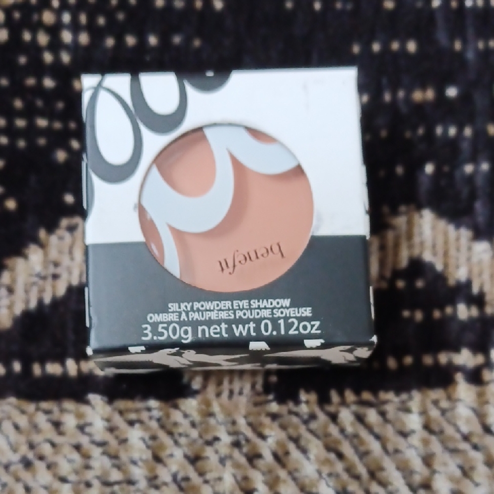 4/$40 New Benefit Silky Powder Eye Shadow - "Shallow"